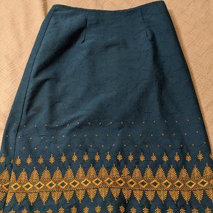 Vintage Bohemian Embroidered pencil skirt